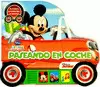 PASEANDO EN COCHE