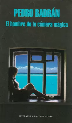 EL HOMBRE DE LA CAMARA MAGICA